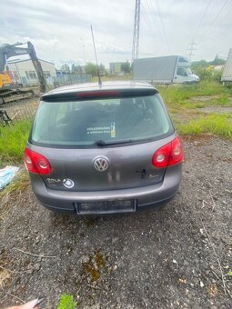 Golf V - 8