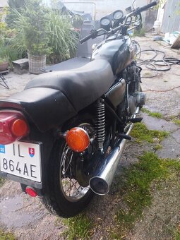 Suzuki GSX 750 D - 8