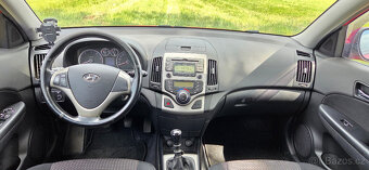 Hyundai i30 1.6CRDi 110kW hatchback - 8