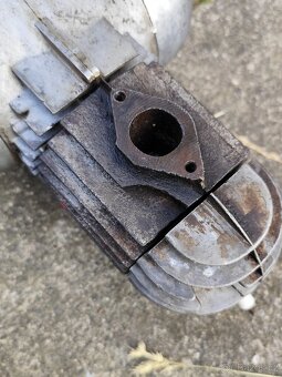 Motor Jawa 555 - 8