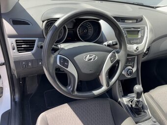Hyundai Elantra 1.6 , 97 kW LPG + benzín, 2012 - 8