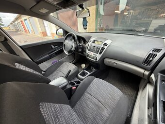 Kia ceed 1.6 crdi - 8