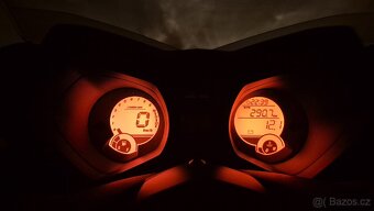 Yamaha x-max 125 - 8