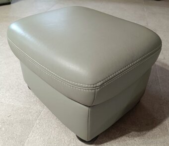 Kožená, sedací souprava 3+2+1+taburet. - 8