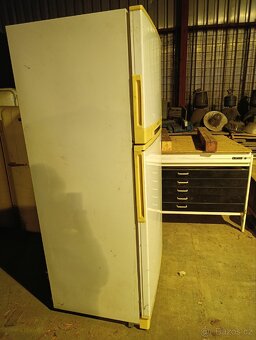 Lednice s mrazákem - 8