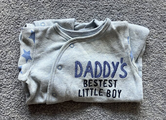 15 kusů oblečení pro kluka - velikost 62 / 68 - 8