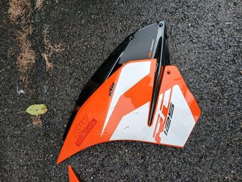 Díly na KTM RC125 - 8