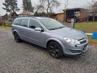 Benzínová Opel Astra 1.8 ..16V Tempomat - 8