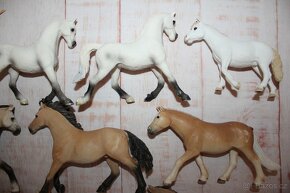 Figurky koní Schleich IV - 8