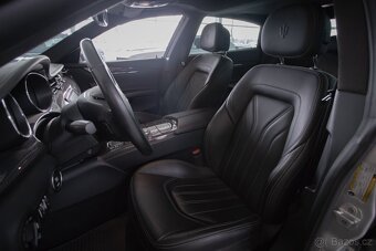 Maserati Quattroporte - 8