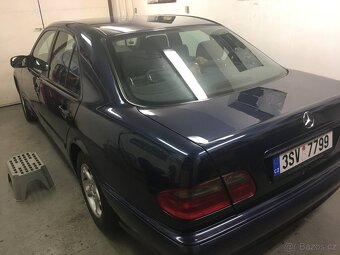 W 210 E 220CDI - 8