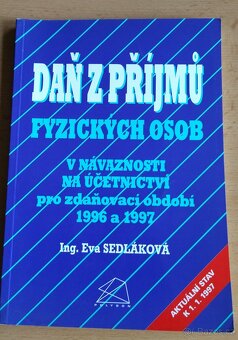 Knihy se zaměřením na ekonomii a účetnictví - 8