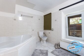Prodej rodinného domu v obci Bochoř, ev.č. 00557 - 8