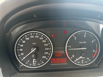 BMW e92 320d - 8