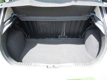 Ford Fiesta 1.4i r.v.8/2007 59kw( 80hp) r.v.8/2007 - 8
