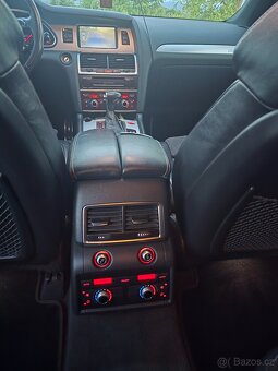 Audi Q7 - 8