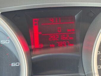 Seat Ibiza 6J 1.9 tdi 77kw - 8