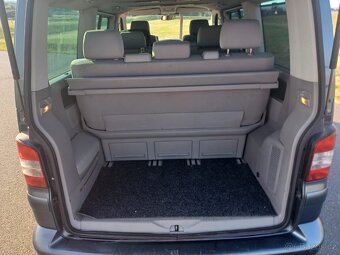 Multivan T5 2,5Tdi 128KW r.v. 2005 - 8