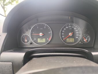Mondeo mk3 2.0 85kw 2005 combi s tažným zařízením - 8