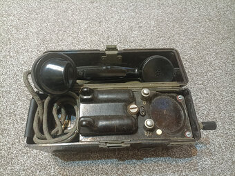2x starý retro polní telefon (vojenský telefon) - 8