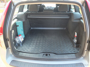 Volvo V 50 combi 2.0 D - 8