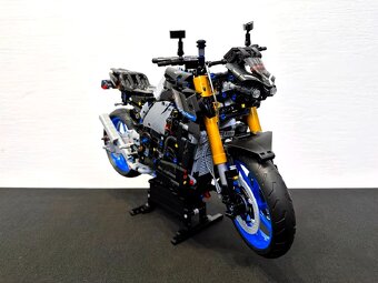 Stavebnice motocyklu Yamaha MT 10 - 8
