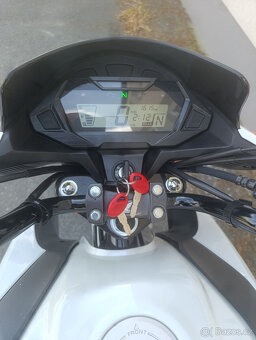 HONDA CB125F - 8