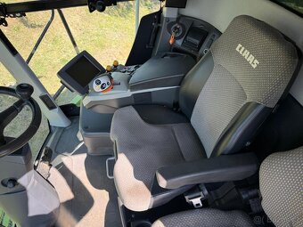 Sklízecí mlátička Claas Lexion 760 TT, adaptér na výběr V770 - 8