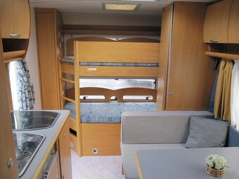 Prodám karavan Knaus Eifelland 500 tmf,r.v.2006 + předstan. - 8