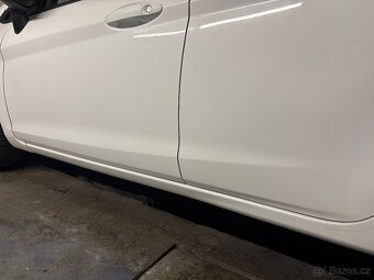 Ford Fiesta 5 dveř 1.25 benzín,2010,Klimatronic, 2 sady kol - 8