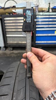 Letní pneu Pirelli 245/30/R20 - 8