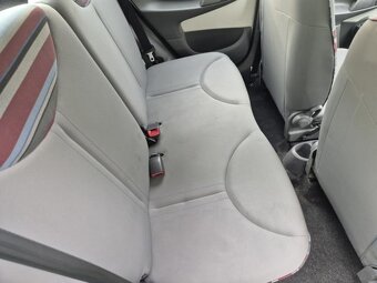 Prodám Citroën C1 1.0I 50KW - AUTOMATICKÁ PŘEVODOVKA - 8