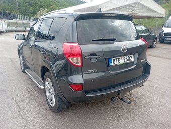 Toyota Rav D-4D/kuže/xenon/Navi/keyless - 8