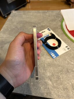 Prodám iPhone 12 128gb - 8