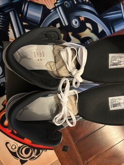 Air Jordán 1mid - 8