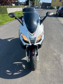 Aprilia SRV 850 ABS, pravidelný servis, nová STK - 8