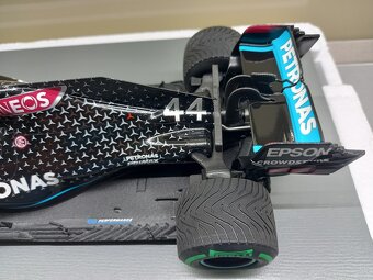 F1 MERCEDES W11 HAMILTON VÍTĚZ GP TURECKA 2020 SPARK 1:18 - 8