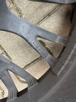 5x120 R19 8,5J ET18 - 8