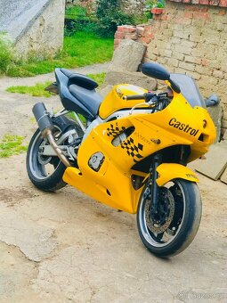 Yamaha Yzf R6 - 8