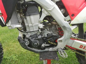 Honda CRF 450R, r.v. 2017 s el. startérem - 8