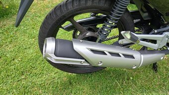 Yamaha YBR 125,pouze 12670 km TOP stav - 8