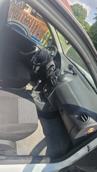 Dacia Duster 1,6i, r.v. 2012 - 8
