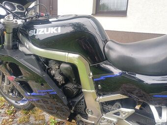 Suzuki GSX-R 1100 - 8