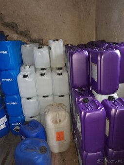 Sudy /přepravky/kanystry - 8