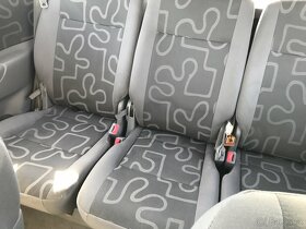 Mazda Premacy 2,0Di 74kW 2003 RF, díly - jezdí - 8