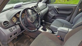 Toyota Rav 4 - 8