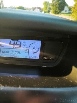 Citroen c4 picasso 1.8 LPG - 8