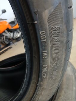Letní pneu 255/40-21 102Y, 285/35-21 105Y - 8