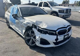 BMW Série 3 330i xDrive M Sport - 8