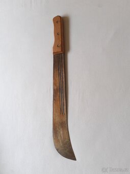 Prodám nikdy nepoužitou mačetu 58cm. Vyrobeno v ČSSR - 8